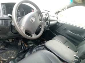 A picture of Hummer bus 8m settle 100k Location Ozouba Call WhatsApp 07062457055