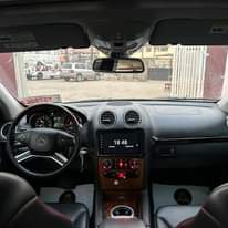 A picture of 2011 Mercedes Benz Ml350