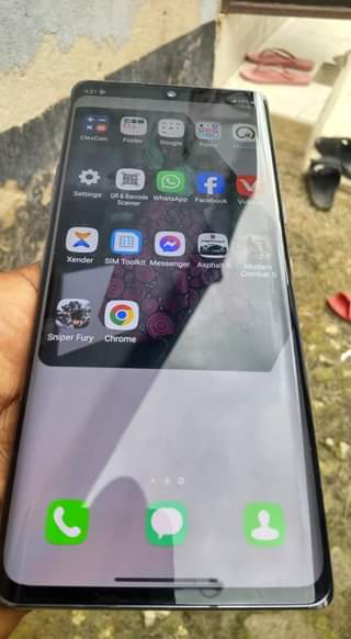 A picture of Lg valvet gb 128 ram 8