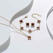A picture of set ya cheni na hereni bracelet