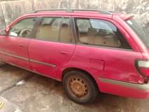 A picture of Mazda 626 wagon