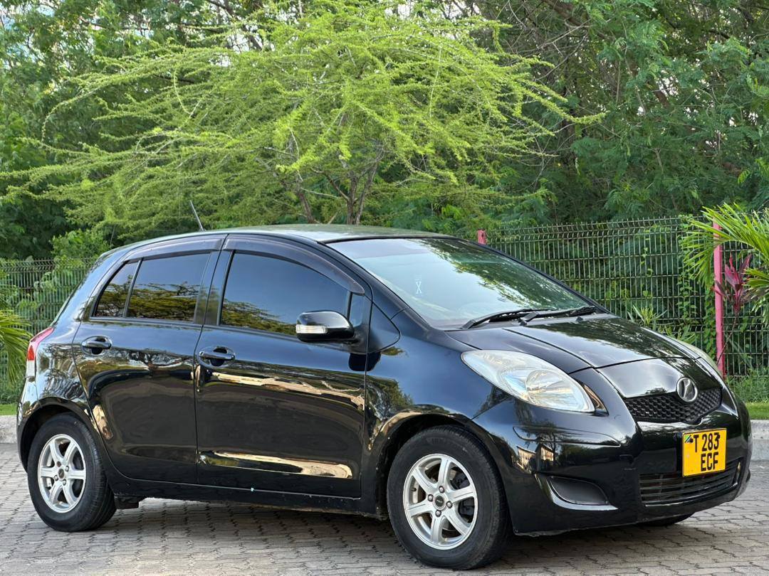 A picture of Toyota Vitiz new model Price Bei 10.9 mil Contact 0785647701