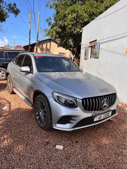 A picture of Mercedes Benz GLC