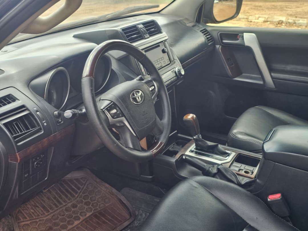 A picture of TOYOTA PRADO TX L 2015