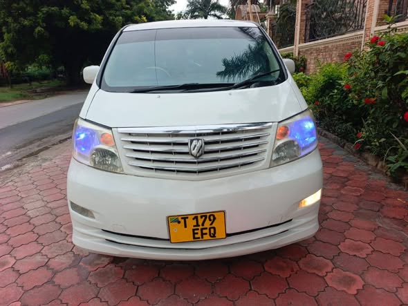 A picture of TOYOTA ALPHARD