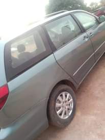 A picture of Toyota sienna for sale Engine and gear working perfectly Ac