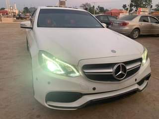 A picture of Mercedes Benz e350