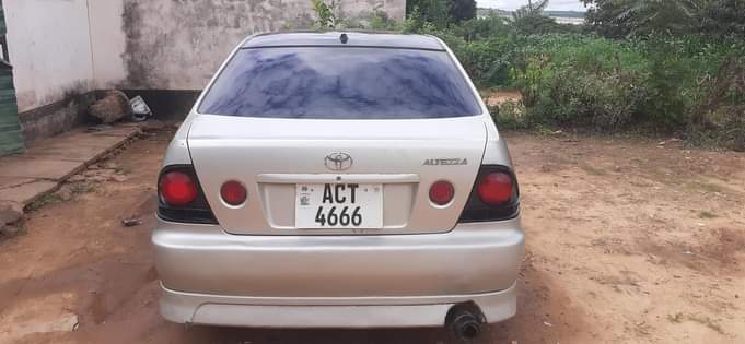 used toyota altezza