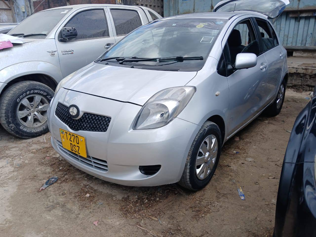 A picture of Toyota VITZ 255 77757 8138