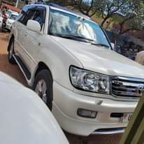 A picture of V8 2000 39M