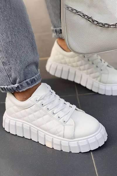 A picture of Feet wears