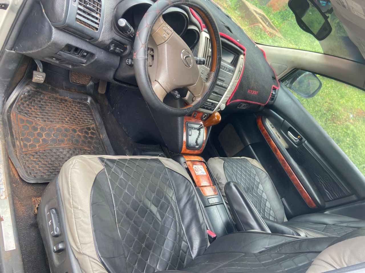 A picture of Rx330 Lexus