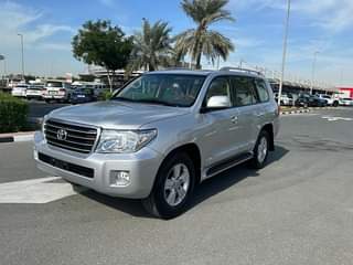 A picture of Toyota Land cruiser 2015 watsapp 0551513562