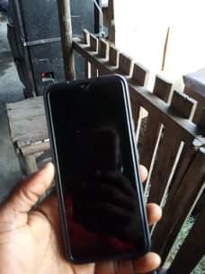 A picture of Spark 8c Ina gb 64 ram3 gb sm bado mpya