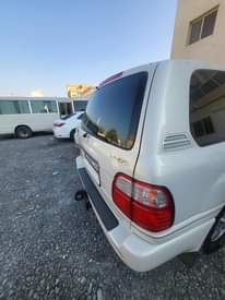 A picture of Lexus Lx 470