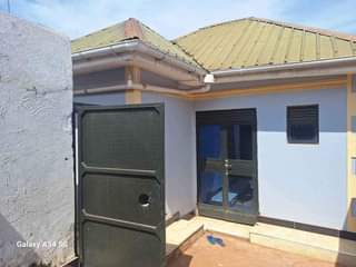 A picture of HOUSE ON QUICK SALE