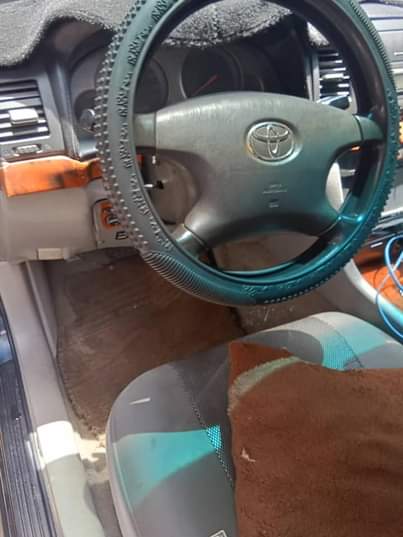 A picture of TOYOTA MARK 2003 08118285242