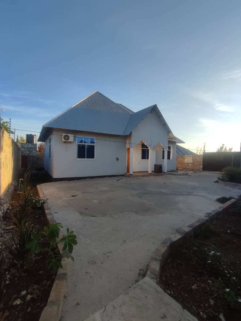 A picture of  House for rent bwejuu q