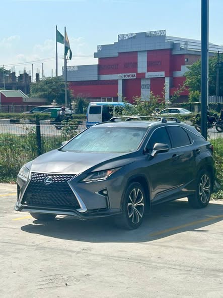 A picture of Lexus RX350 2017 awoof deals
