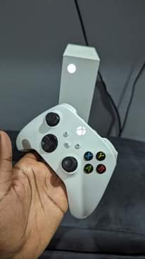 A picture of Xbox series S