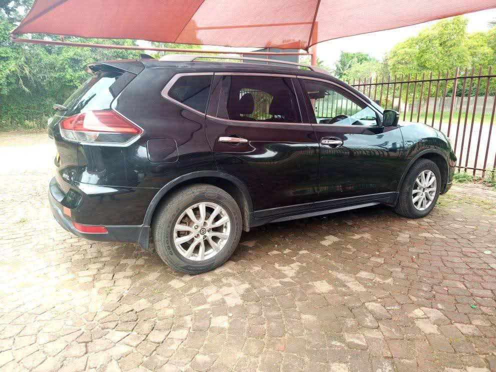 classifieds/cars nissan