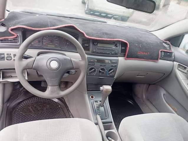 A picture of 2005 Corolla 2005