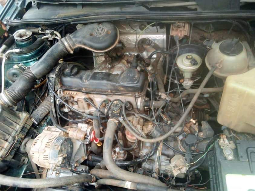 A picture of 1999 Volkswagen Passat 1.8