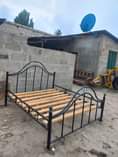 A picture of NAUza kitanda 5 6 chuma nzito nene Bei 165 tu