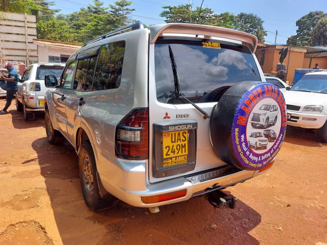 A picture of Pajero gdi