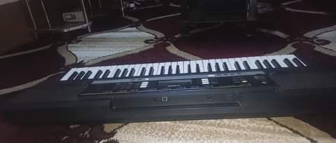 A picture of YAMAHA PSR E243