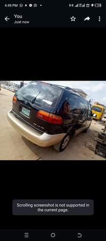 A picture of Toyota sienna LE engine and transmission is wk ok only