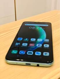 A picture of INFINIX HOT 10 play