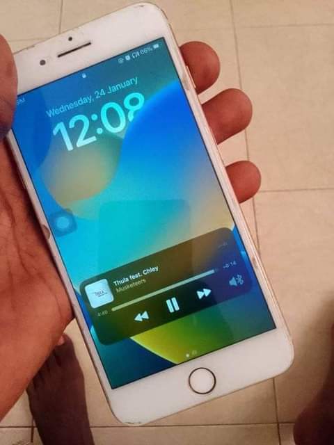 A picture of Iphone 8 