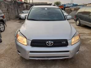 A picture of URGENT SALE Super Sharp Very Clean 2008 Toyota RAV4 V6