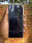 A picture of  Samsung edges 0758794982 