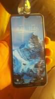 A picture of REDMI i need money no crack