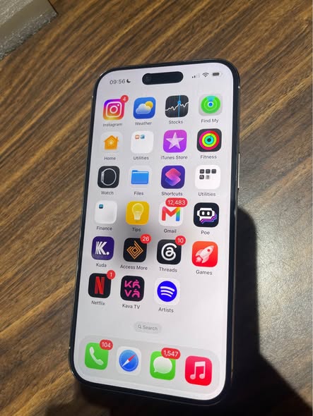 A picture of iPhone 17 Air 1TB