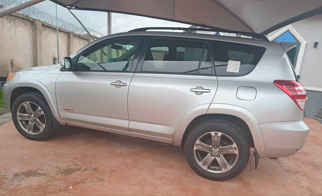 A picture of Toyota Rav4