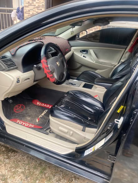 A picture of BELGIUM STANDARD 2010 TOYOTA CAMRY