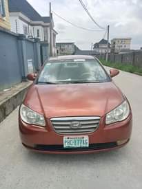 A picture of Hyundai Elantra 4plugs 2012 model 08071401455