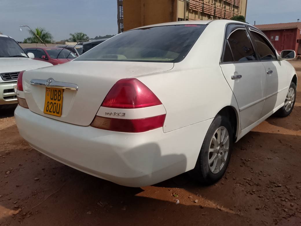 A picture of WE BUY and SELL CARS W e do barter 0704482571