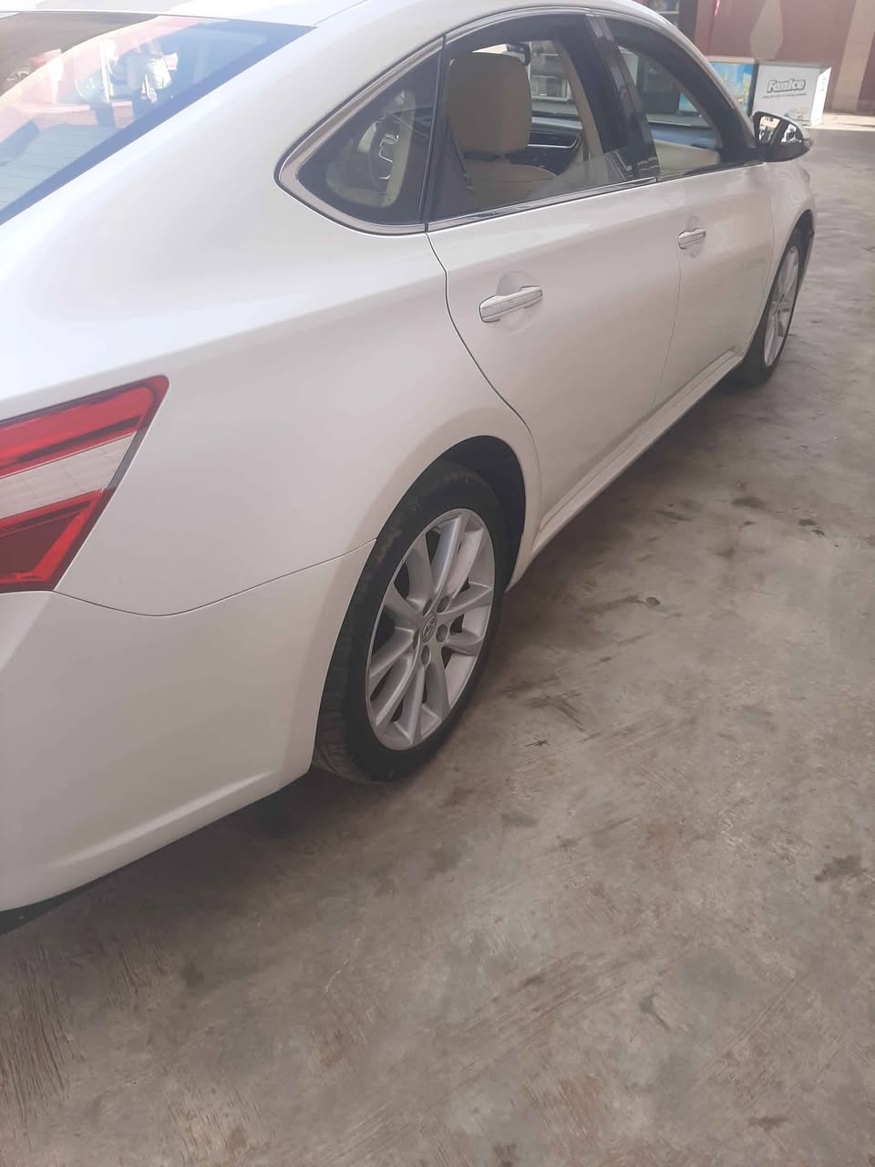 A picture of Toks Toyota Avalon 2013