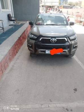 used toyota hilux