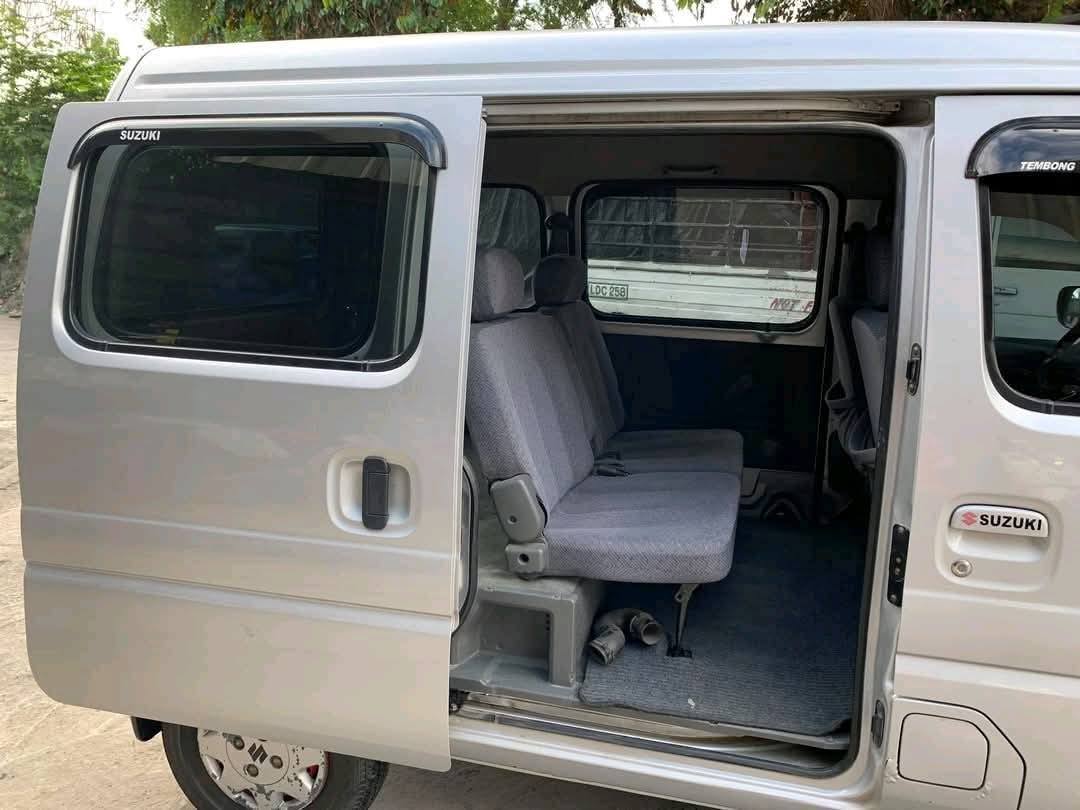 A picture of Mini bus