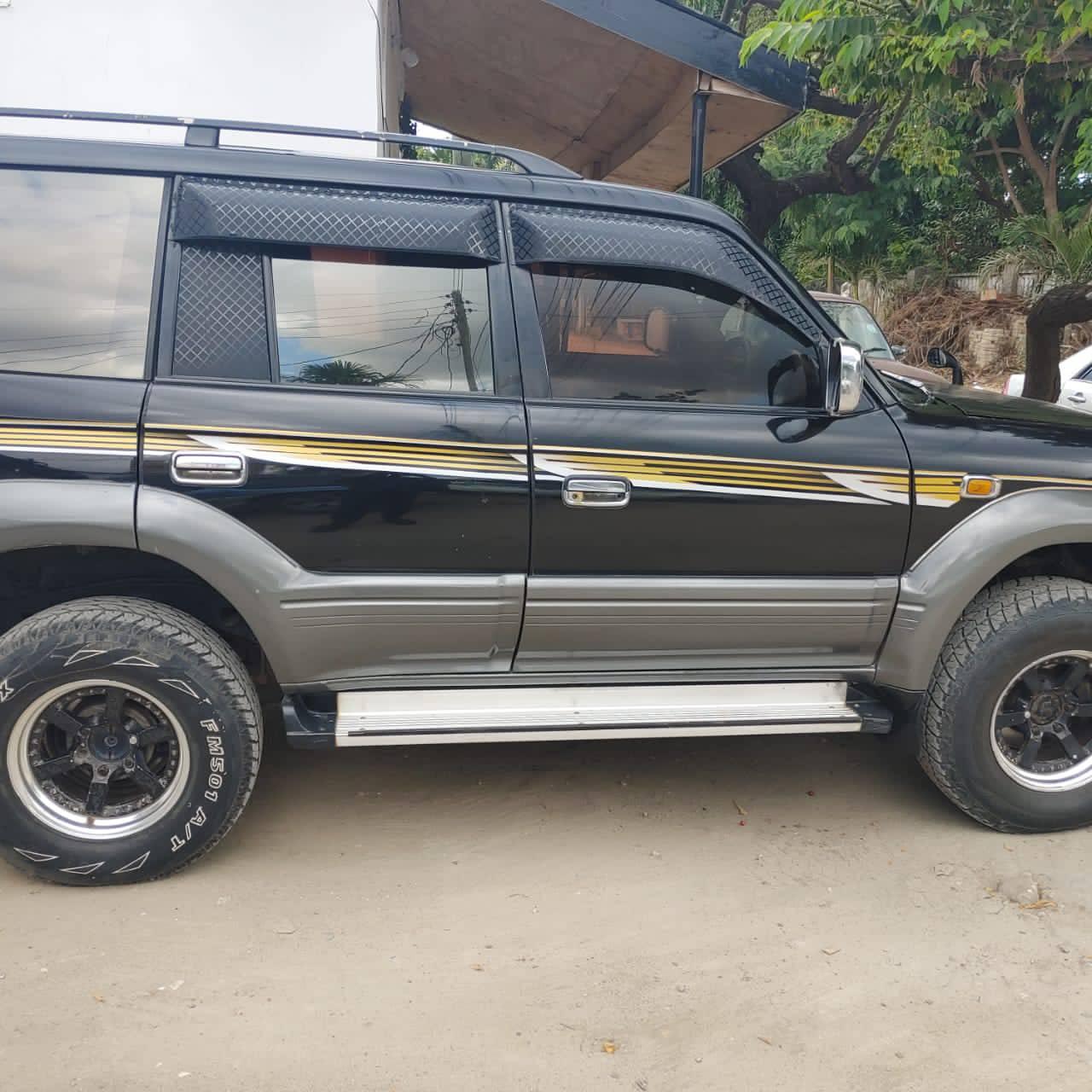 A picture of TOYOTA PRADO 0620356906