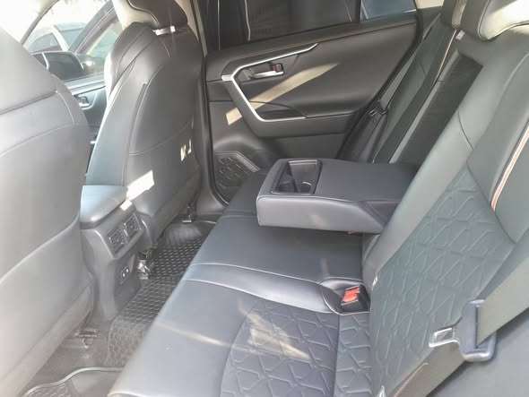 A picture of Toyota rav4 2020