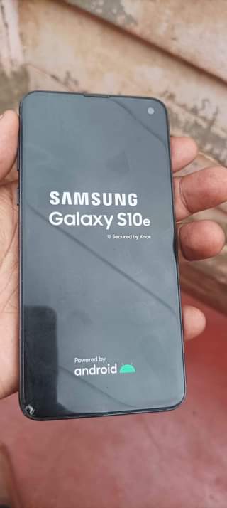 samsung s10e