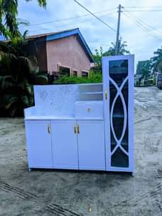 A picture of Kitchen kabnet upand kabatii bei 290