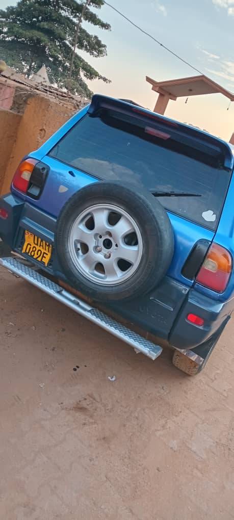 A picture of TOYOTA RAV4
