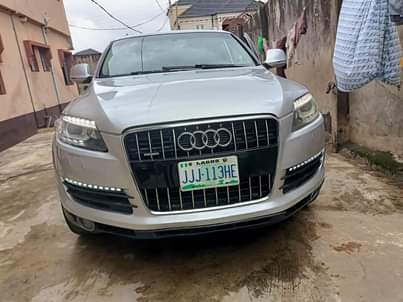 A picture of Super clean 2007 Audi Q7 Upgraded